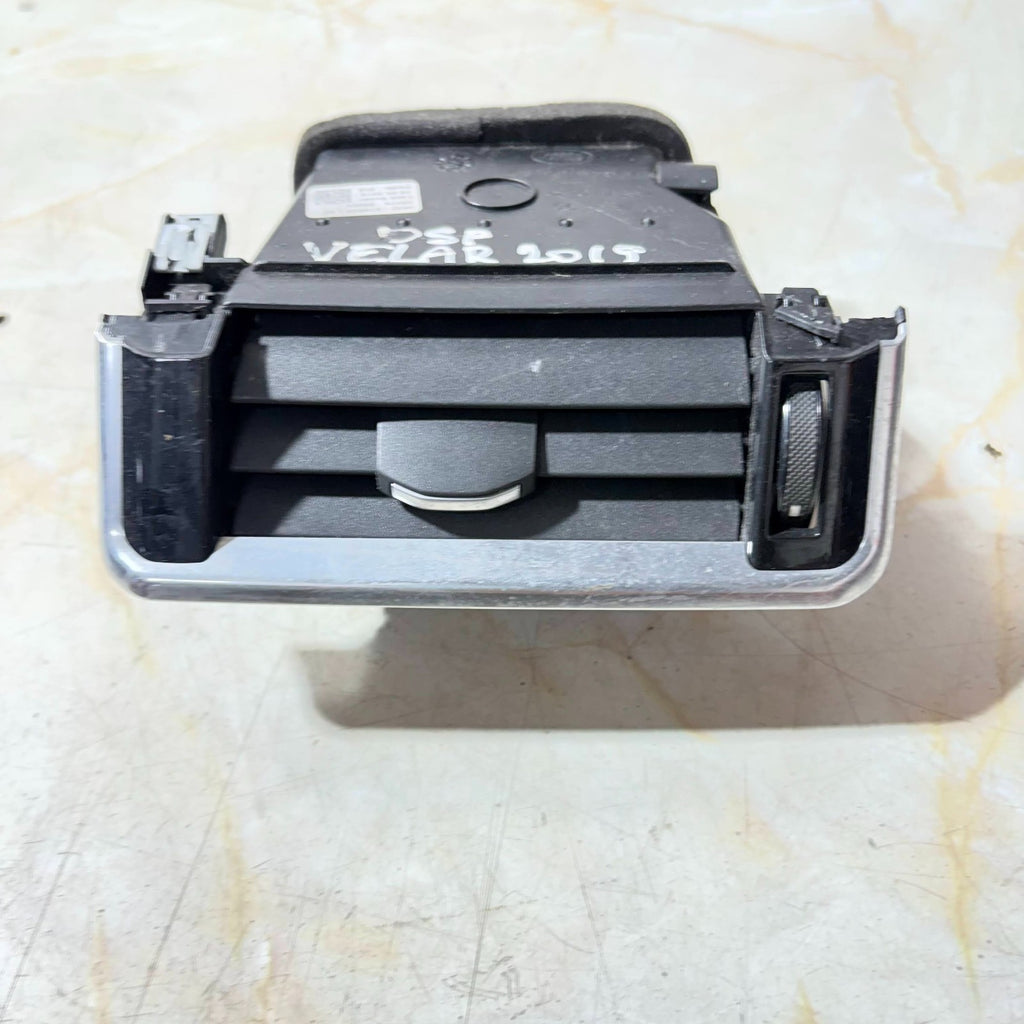 RANGE ROVER VELAR 2019 DASHBOARD RIGHT SIDE AIR VENT J8A2-018B09-AD