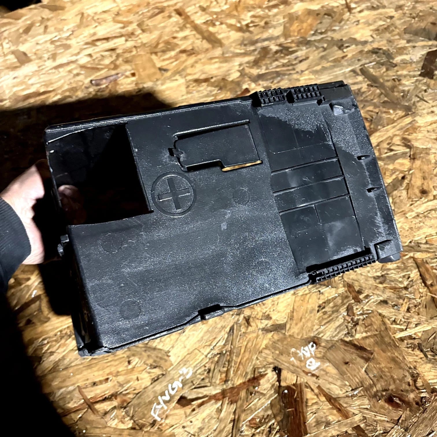 PEUGEOT PARTNER MK2 BATTERY BOX TRAY HOLDER 9663615580