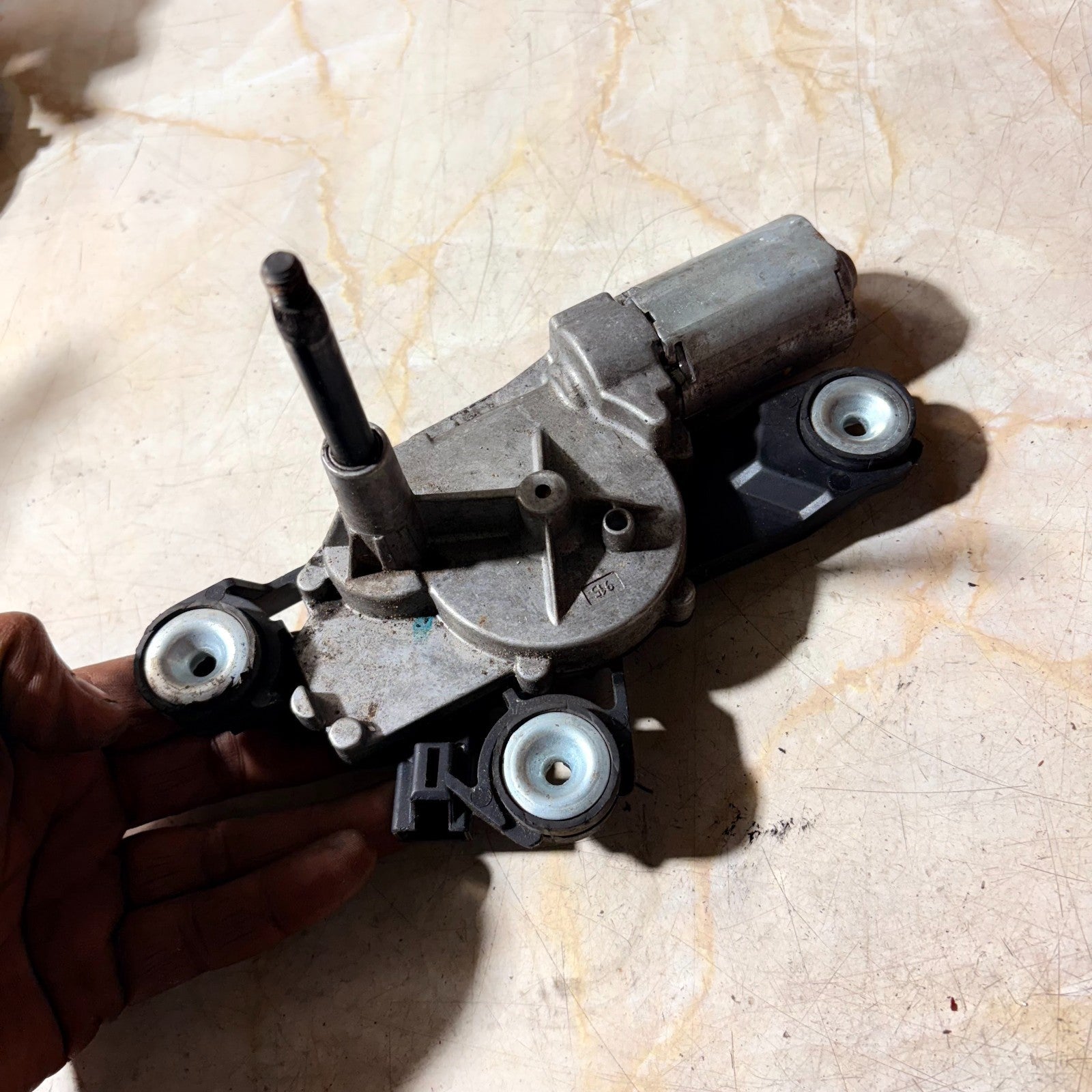 Ford Focus Mk2 2004-2011 Rear Wiper Motor 0390201823