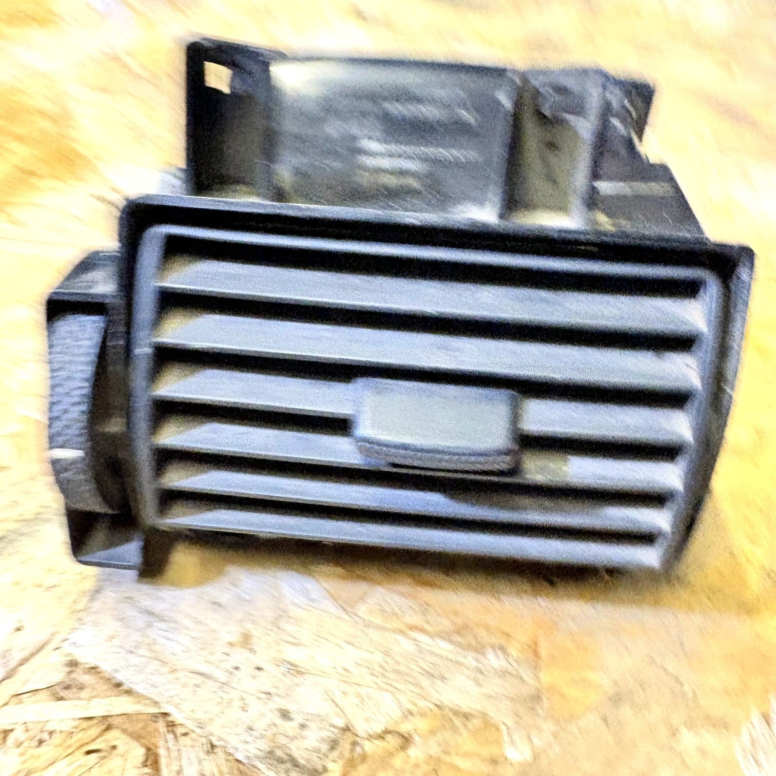 2003 FORD TRANSIT CONNECT MK1 DASH AIR VENT PASSENGER 2T1H19C682AC N/S