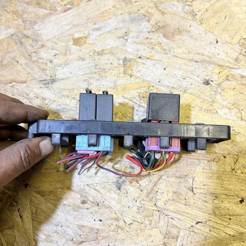 AUDI A3 MK2 FUSE RELAY BOX 1.9D 1K2937503A ++102551A