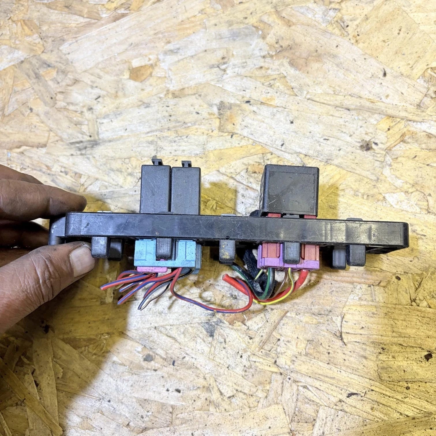 AUDI A3 MK2 FUSE RELAY BOX 1.9D 1K2937503A ++102551A