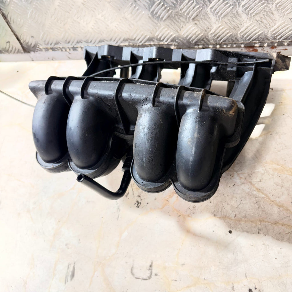 Intake manifold MERCEDES-BENZ 1998 W220 S CLASS A 111 14021 01