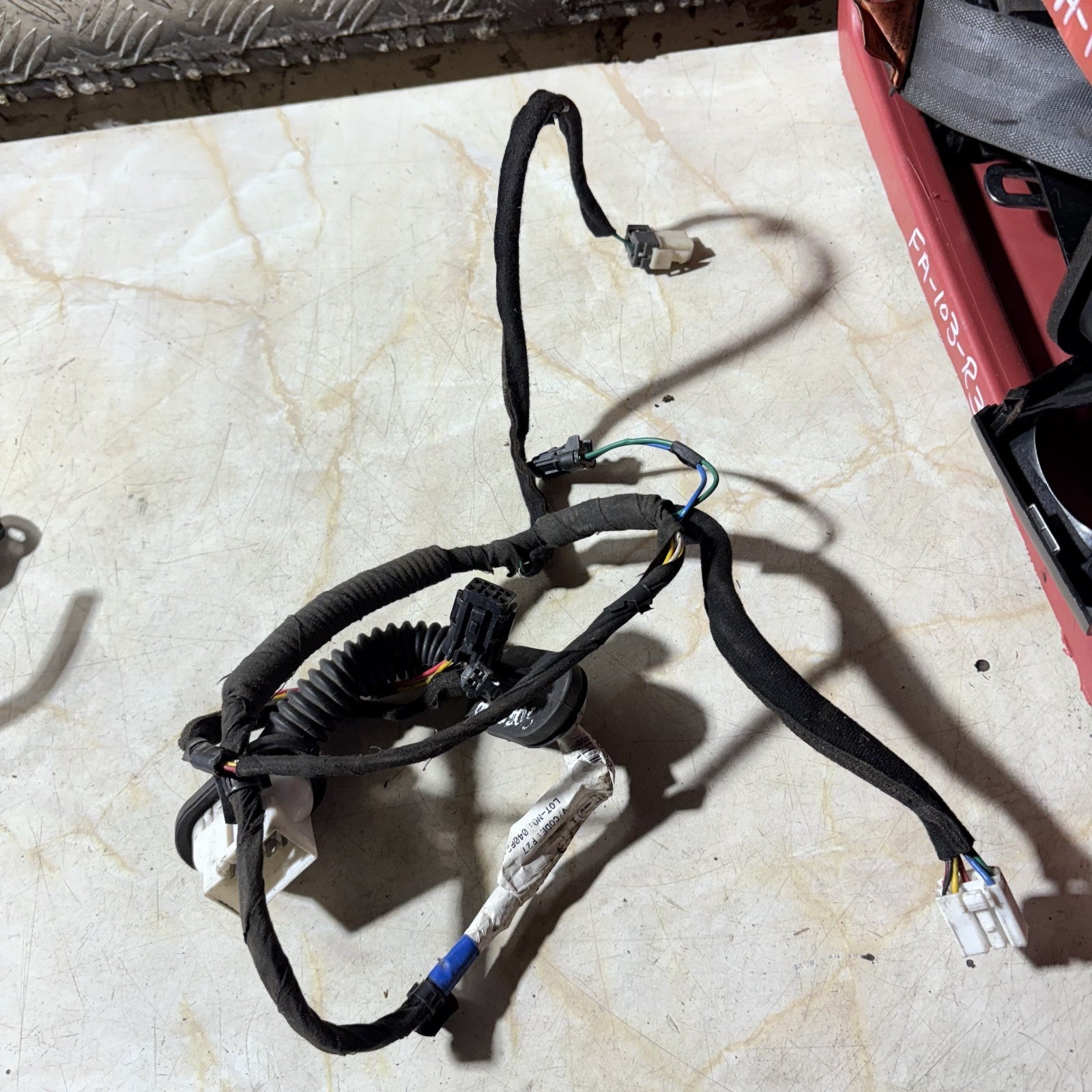 Kia Sorento 2005 Front Door Wiring Harness Loom Right