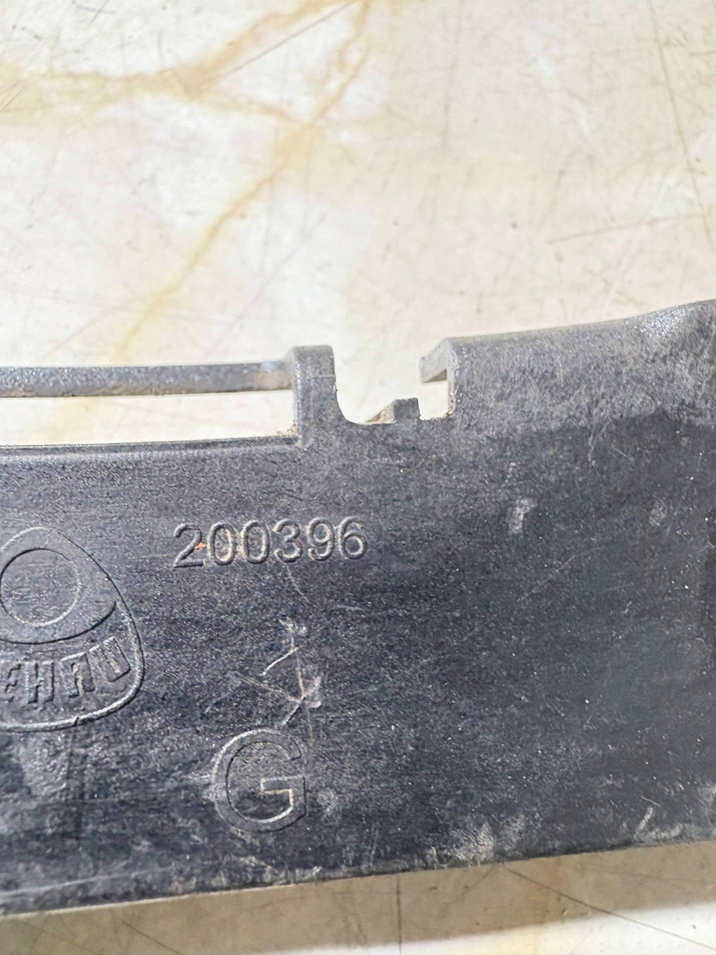 Citroen Grand C4 Picasso 2006-2013 NSF Wing Top Bracket 9656671080 200396