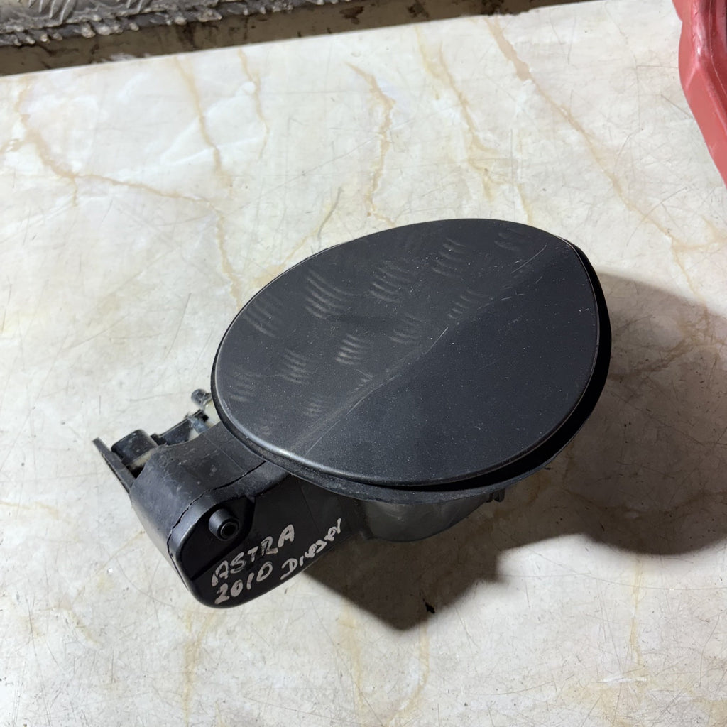VAUXHALL ASTRA 2010-2015 DIESEL FUEL CAP FILLER FLAP LID COVER