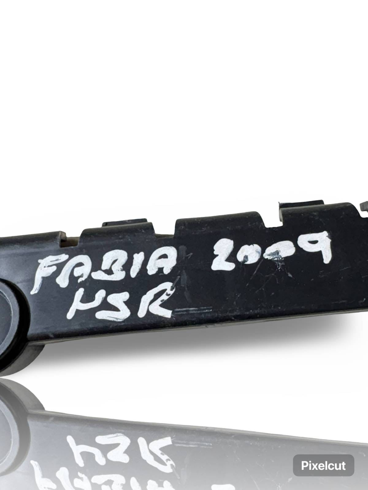 SKODA FABIA II Combi 545 Rear Left Bumper Bracket 5J9807393 1.9 Diesel 22724708