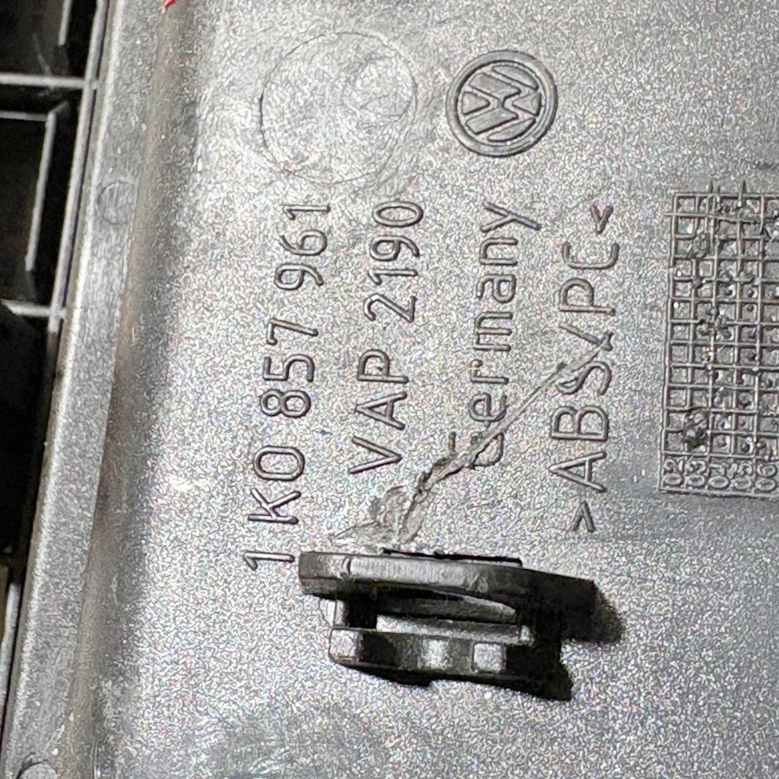 Volkswagen Golf Center Console Ashtray 1 KO 857 961