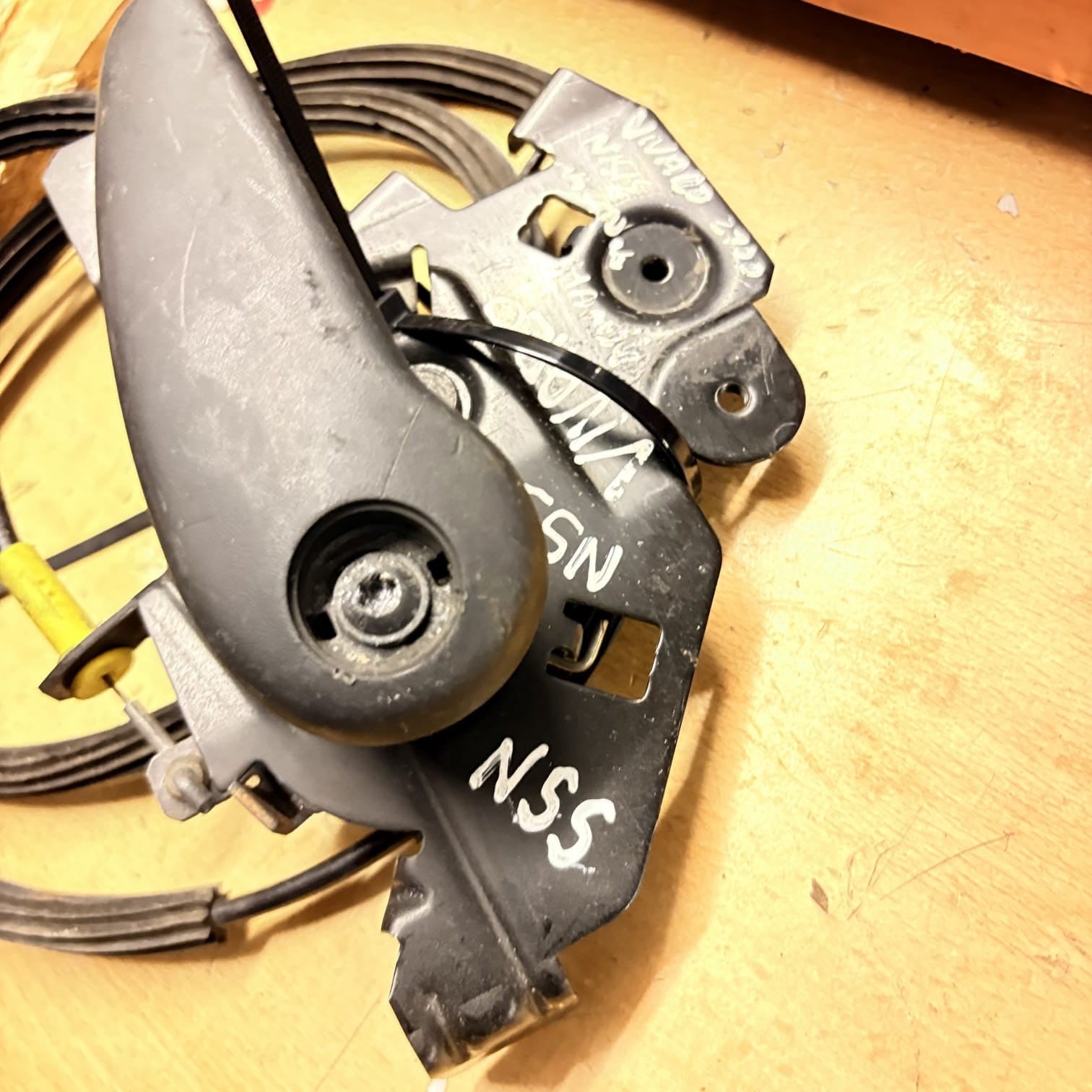 Opel Vivaro Trafic II Primastar from door handle interior side door rear NSS