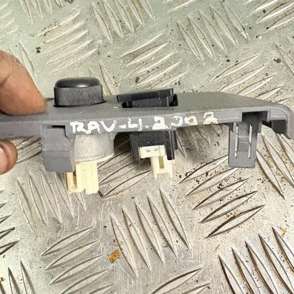 Toyota Rav4 Dash light adjusting switch (2000-2005)