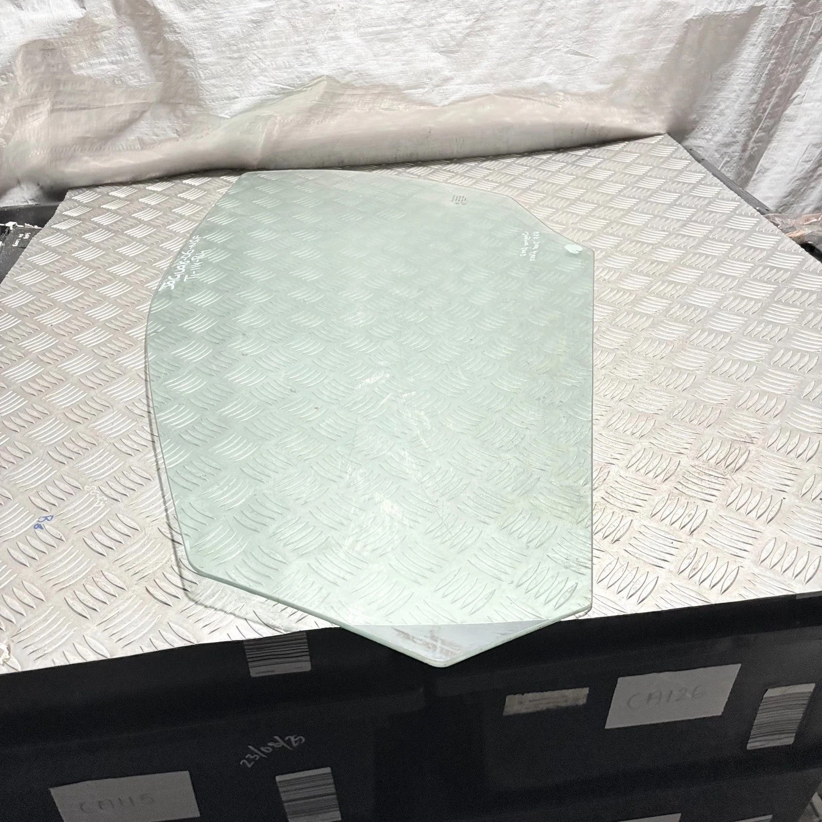 20042008 Jaguar S-Type Front Left Passenger Door Glass