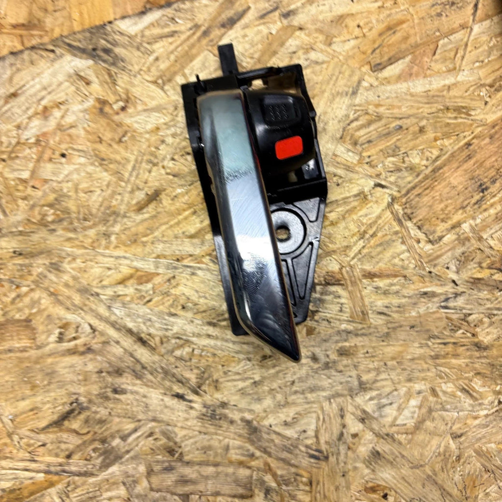 Suzuki Swift Left Passenger Nearside Rear Inner Door Handle Mk3 2009-2017B