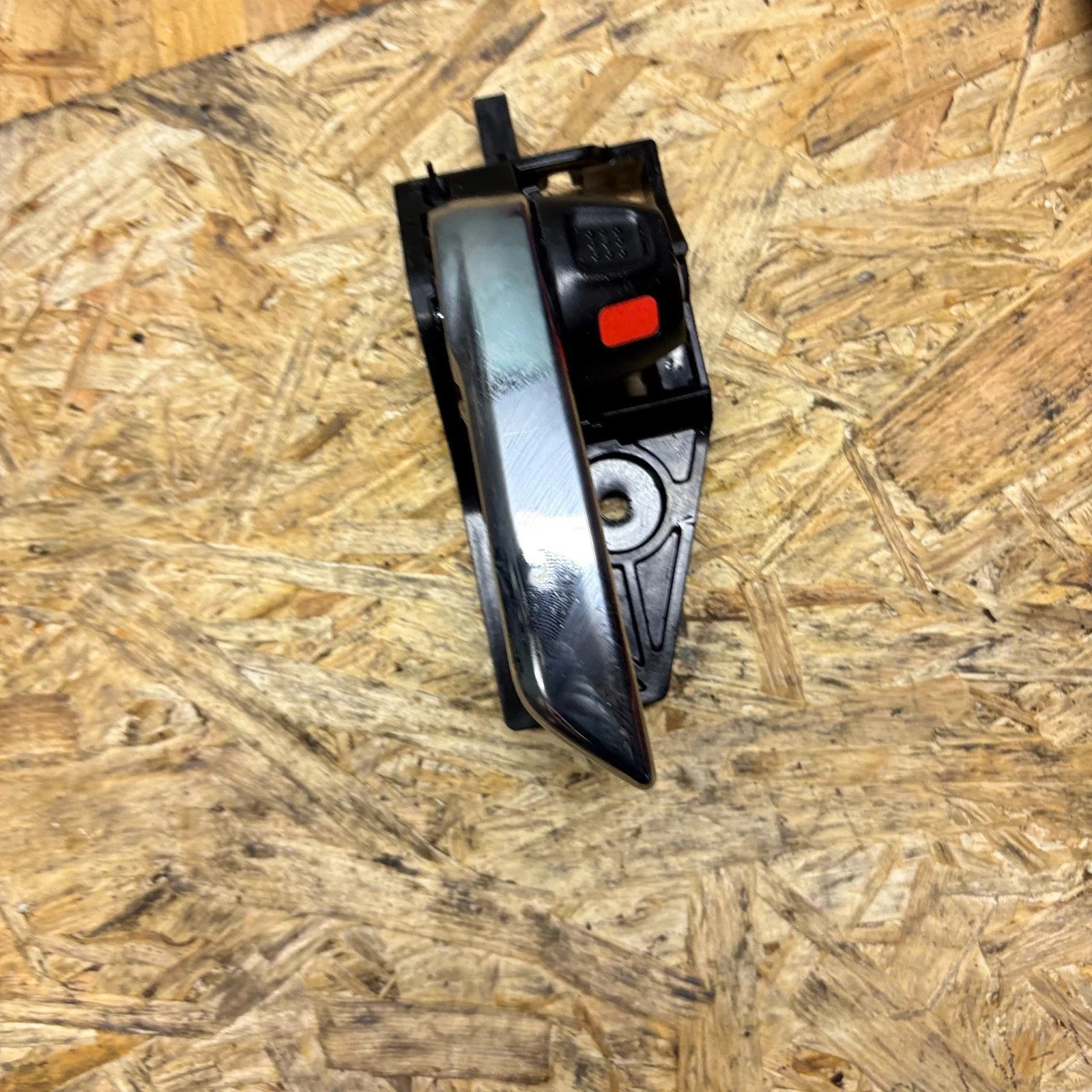 Suzuki Swift Left Passenger Nearside Rear Inner Door Handle Mk3 2009-2017B