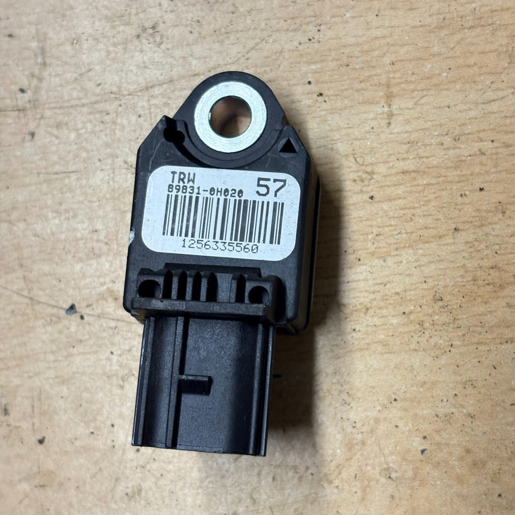 TOYOTA Aygo 2014-2018 Airbag Crash Impact Sensor Module OSF 89831-0H020