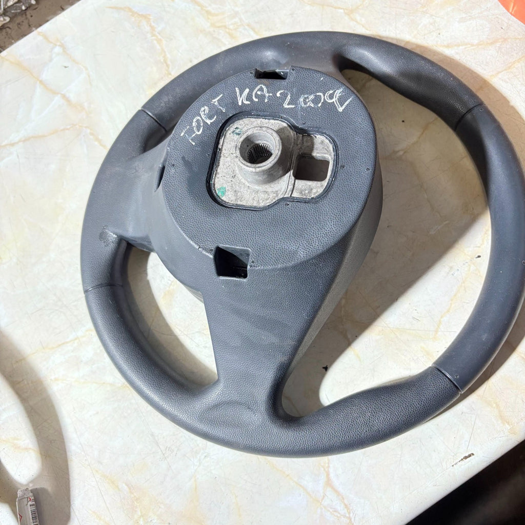 FORD KA MK2 BLACK LEATHER STEERING WHEEL 2008-2016 THREE SPOKE