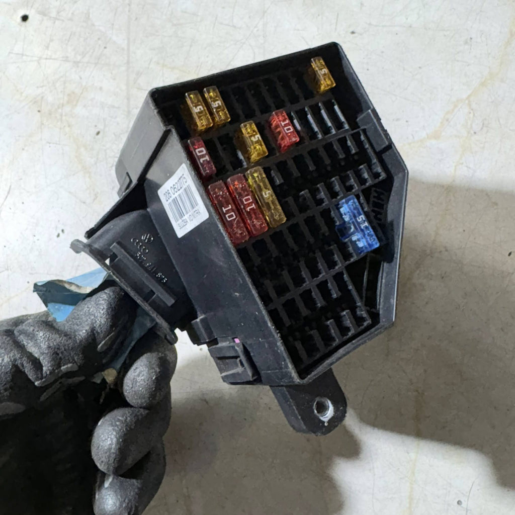 VW PASSAT B6 2005 1.9 DIESEL MANUAL FUSEBOX RELAY 3C2941823 NSF