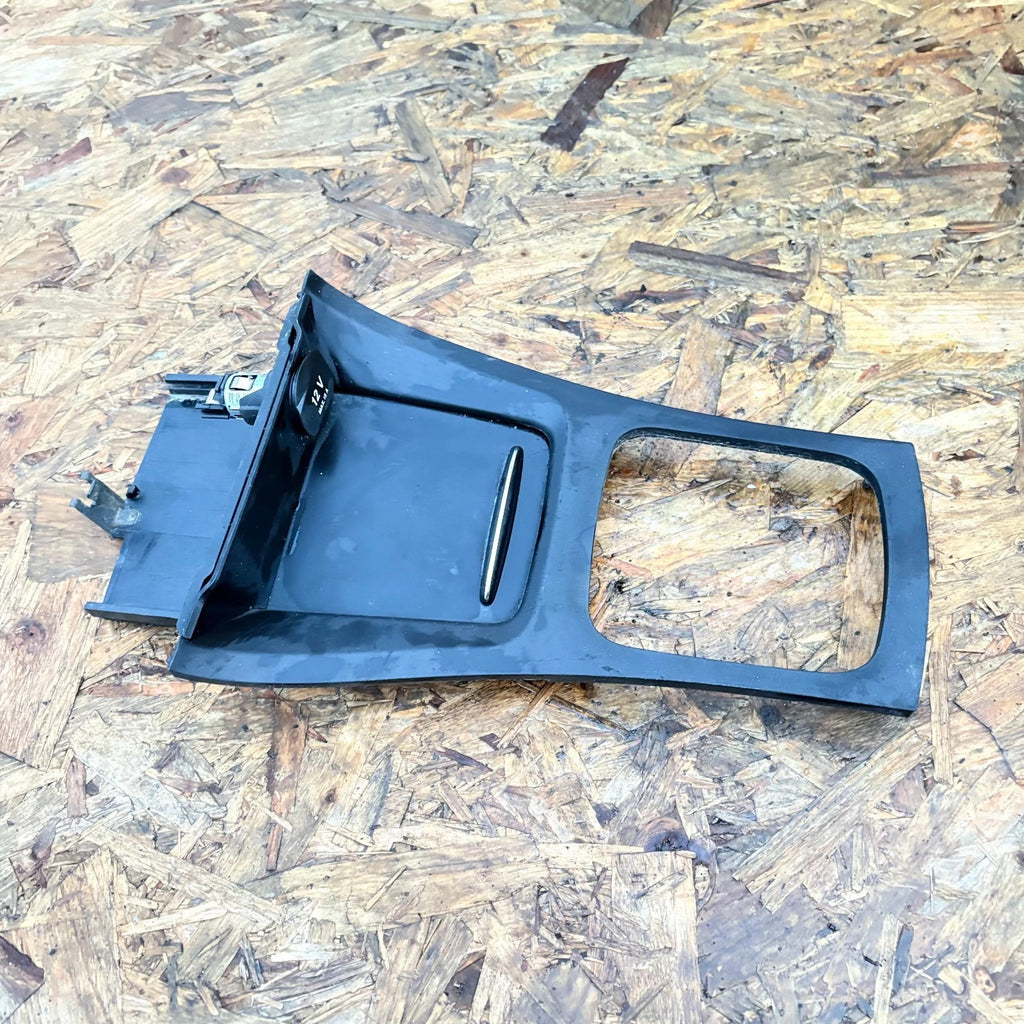 MERCEDES ACLASS W169 2004-2012 CENTRE CONSOLE GEAR SURROUND TRIM ASHTRAY 12V