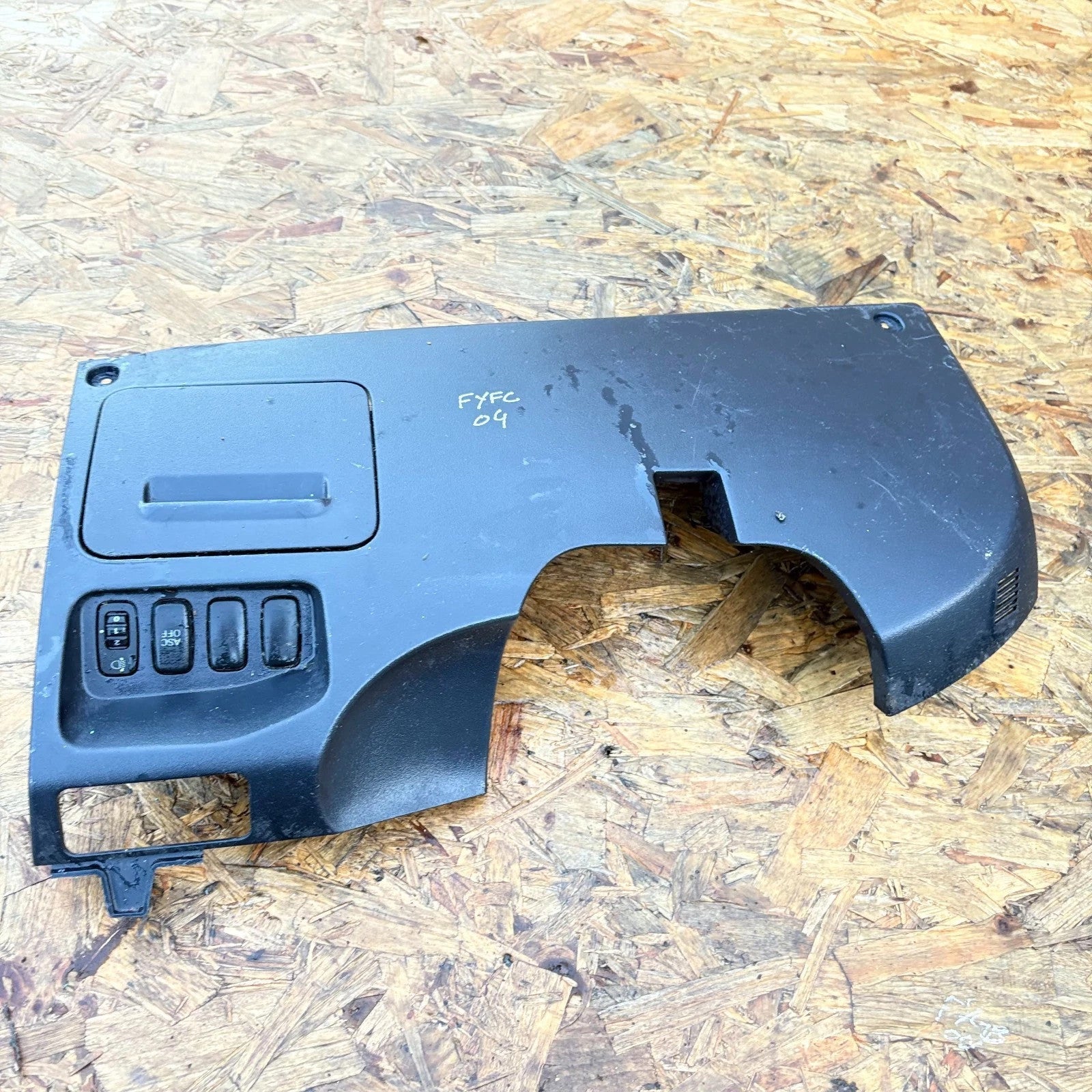 Mitsubishi Outlander Driver Lower Dash Vent Panel Dimmer Switch 8OOZA057 200720