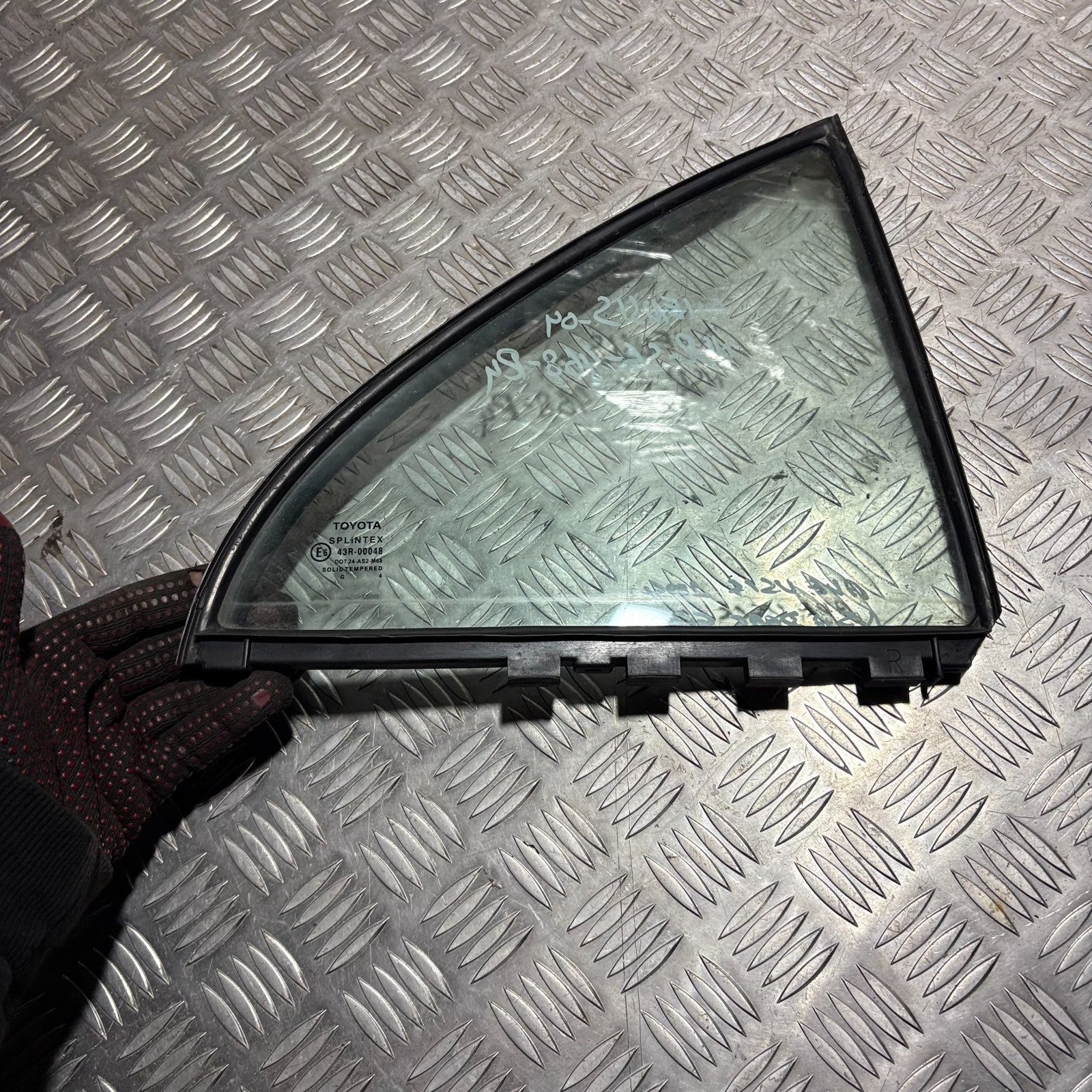 Toyota Avensis Mk2 2003-2009 Left Rear Quarter Glass Window Hatchback 5Dr