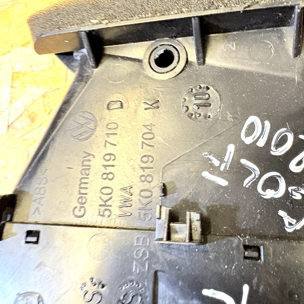 VW GOLF 2008-2012 Mk6 DASHBOARD AIR VENT DRIVER FRONT SIDE 5K0819704