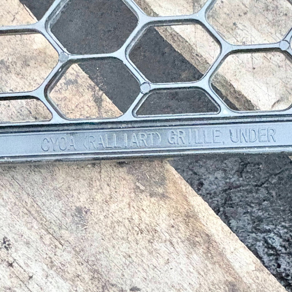 MITSUBISHI LANCER MK5 2007-2012 FRONT LOWER BUMPER CENTRE GRILL 6400B397