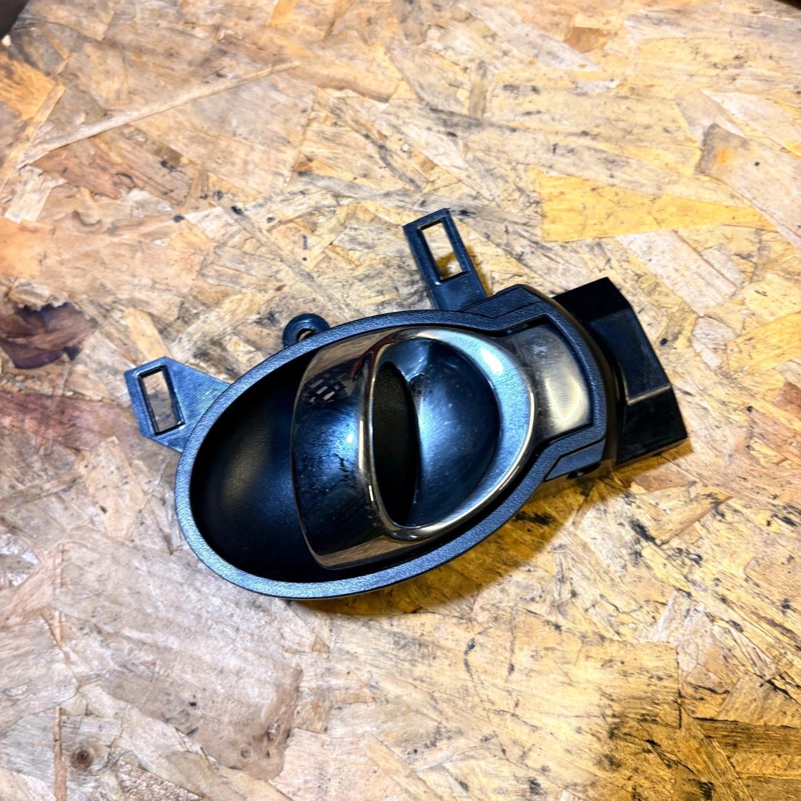 Nissan Juke Mk1 2010-2017 Left Passenger Front Interior Door Handle