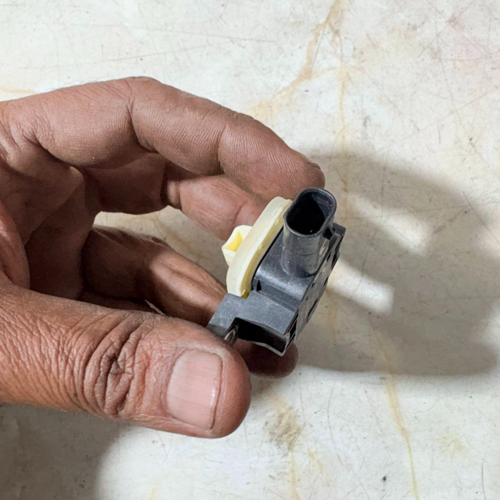 VW Polo Airbag Side Impact Crash Sensor Relay 4H0955557