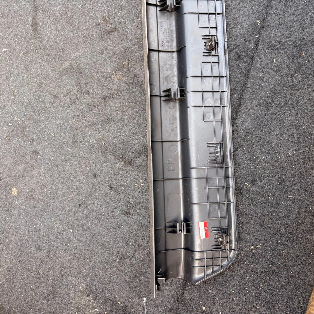 Hyundai i30 MK1 FD 07-12 Front Left Interior Door Sill Scuff Plate 85870-2L000