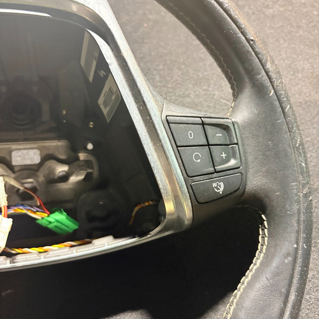 Volvo V40 R-Design Leather Steering Wheel 2012-2019