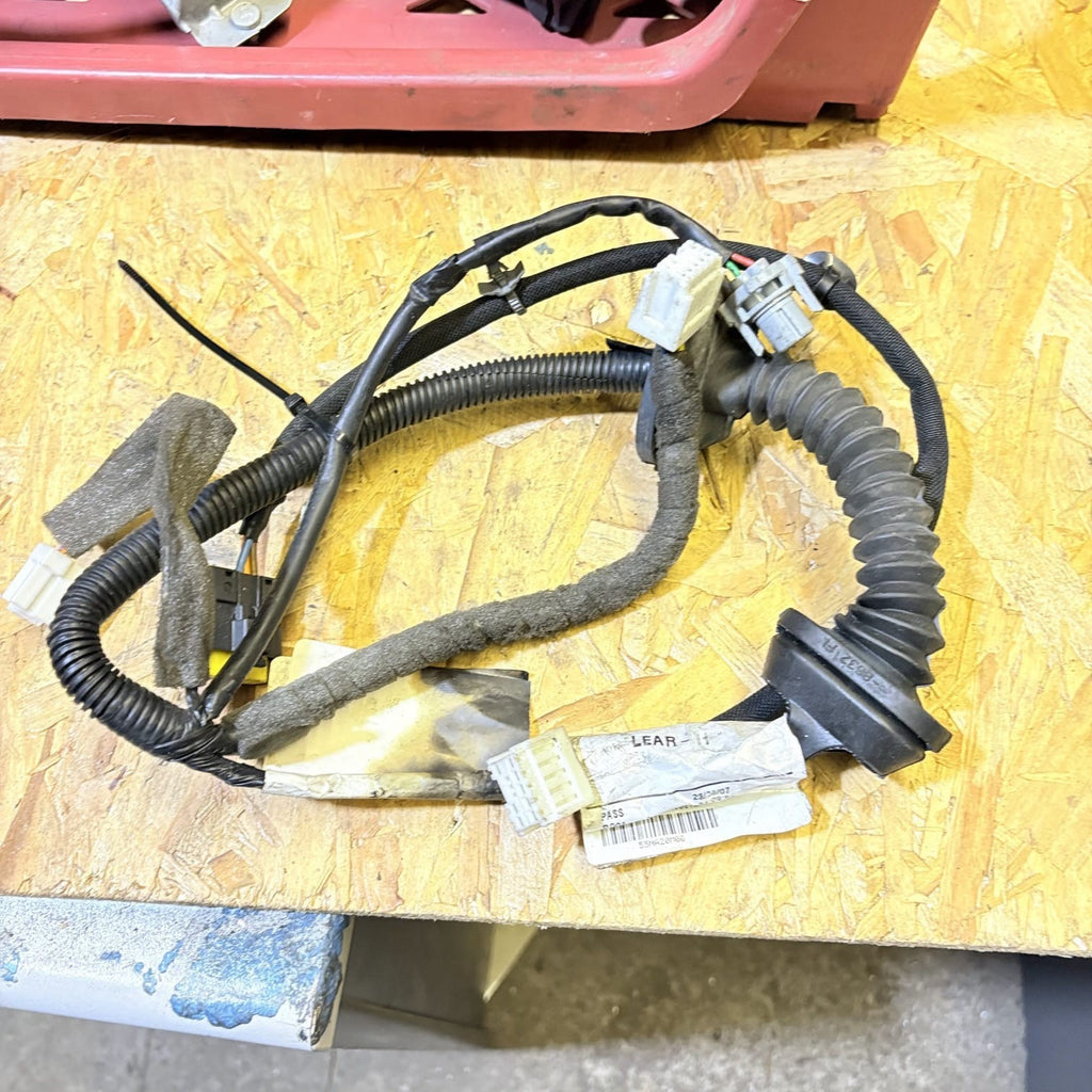 Volkswagen Transporter Caravelle 7E09711114AQ Cable Door wiring loom 2007 NSR