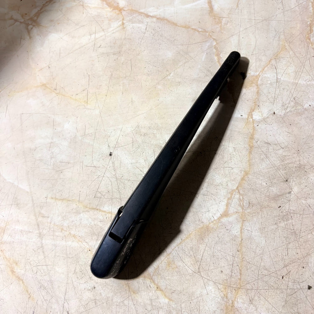 SUZUKI SWIFT REAR WIPER ARM 2005-2010 5 DOOR HATCH
