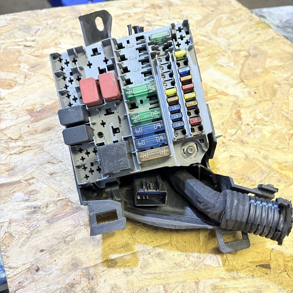Fiat Panda Mk2 1.2 Petrol Engine Bay Fuse Box Relay Panel 03-12 51780299