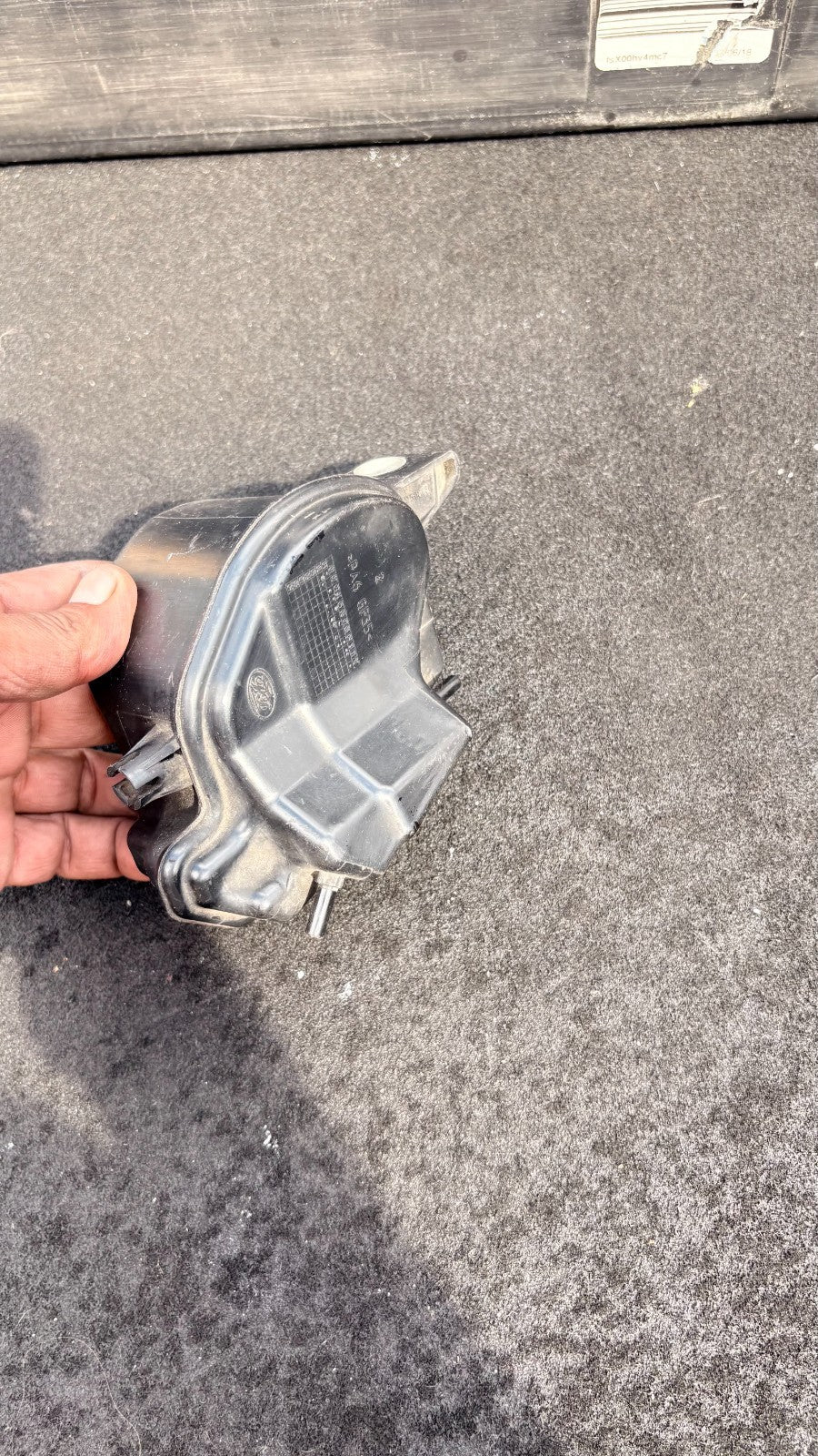 Mazda 3 BK 1.6 MZ-CD Diesel Vacuum Reservoir Tank Canister 2004-2009 109HP