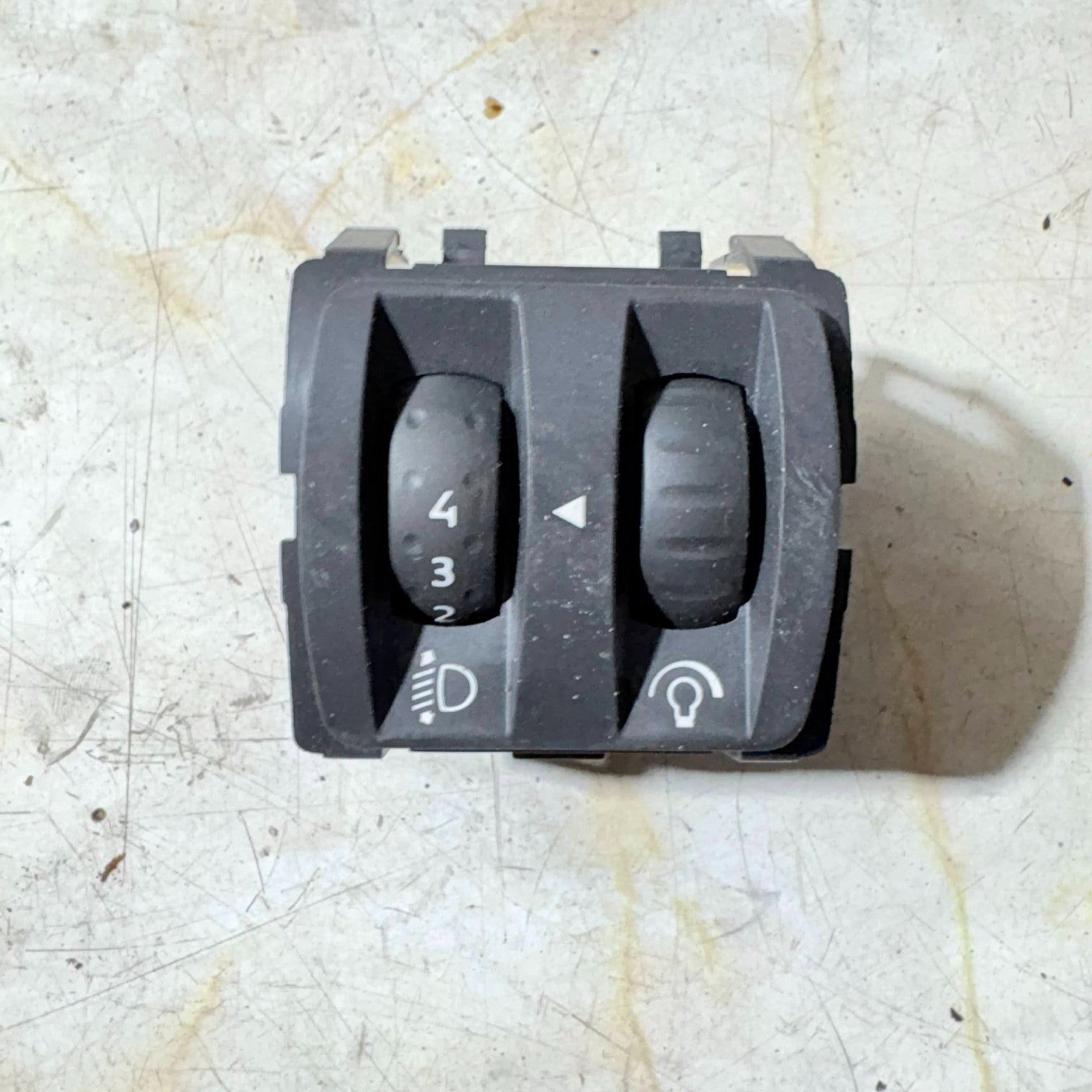 RENAULT CLIO HEADLIGHT ADJUSTER SWITCH 251900567R MK4 2012-2020