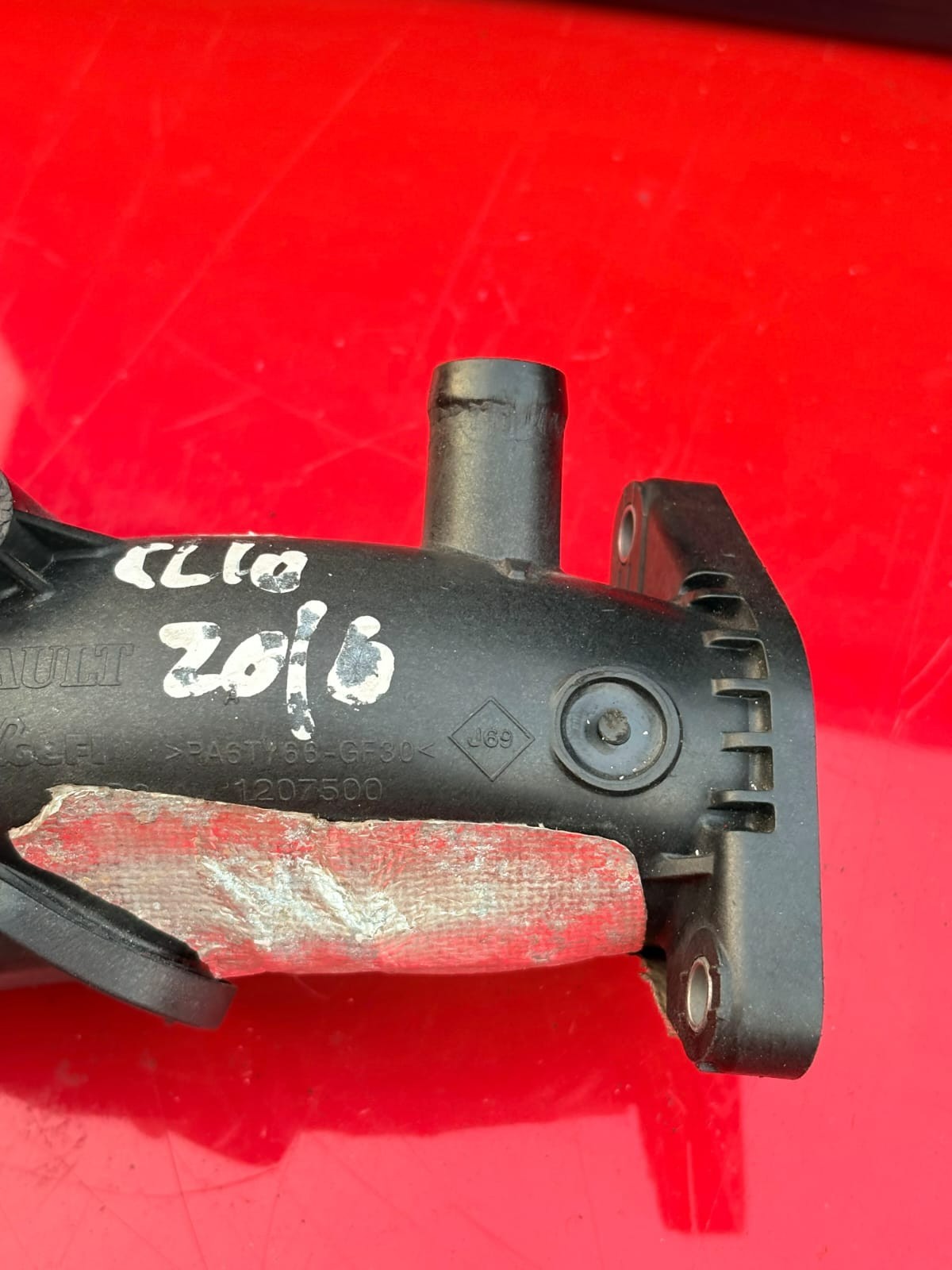 RENAULT CAPTUR 2016 Mk1 1.5 DCI AIR INTAKE PIPE HOSE 1207500