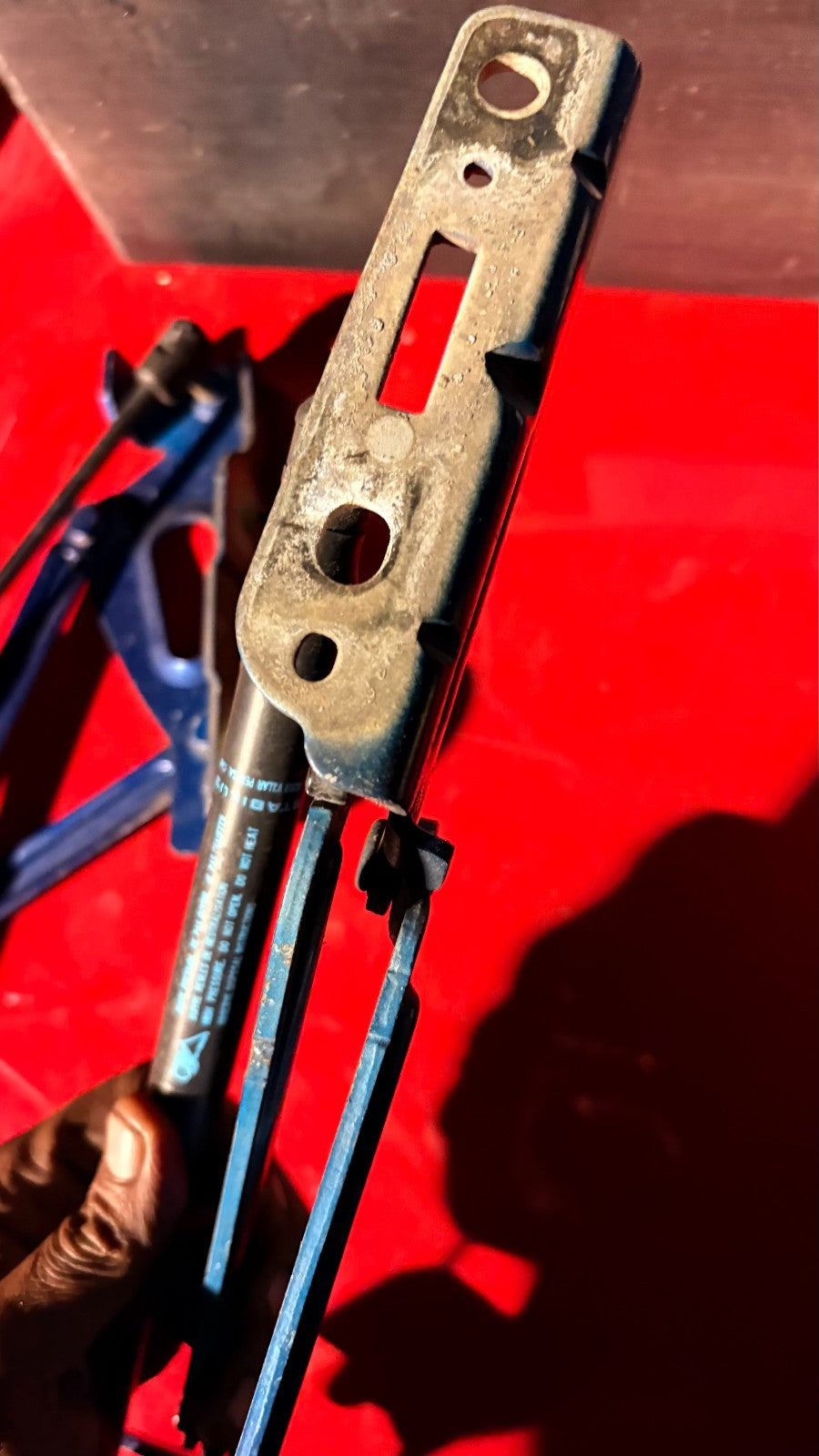 Rear hood Hinges for Peugeot 407 2007