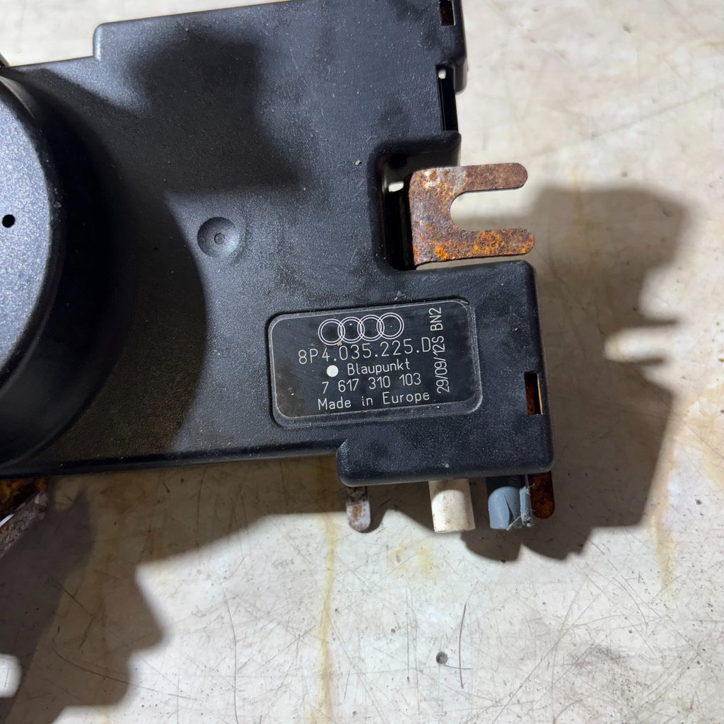 Audi A3 8p 2006-2012 ANTENNA AMPLIFIER MODULE 8P4 035 225 D