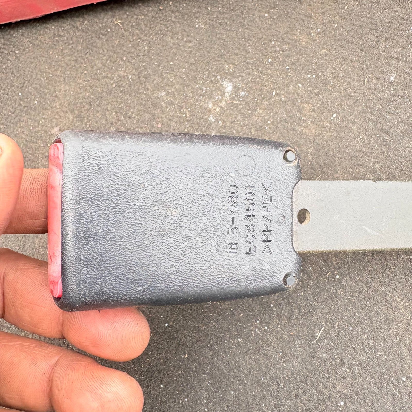 Suzuki Ignis 2000-2008 Nearside Front Seatbelt Buckle Stalk E034501 B-480