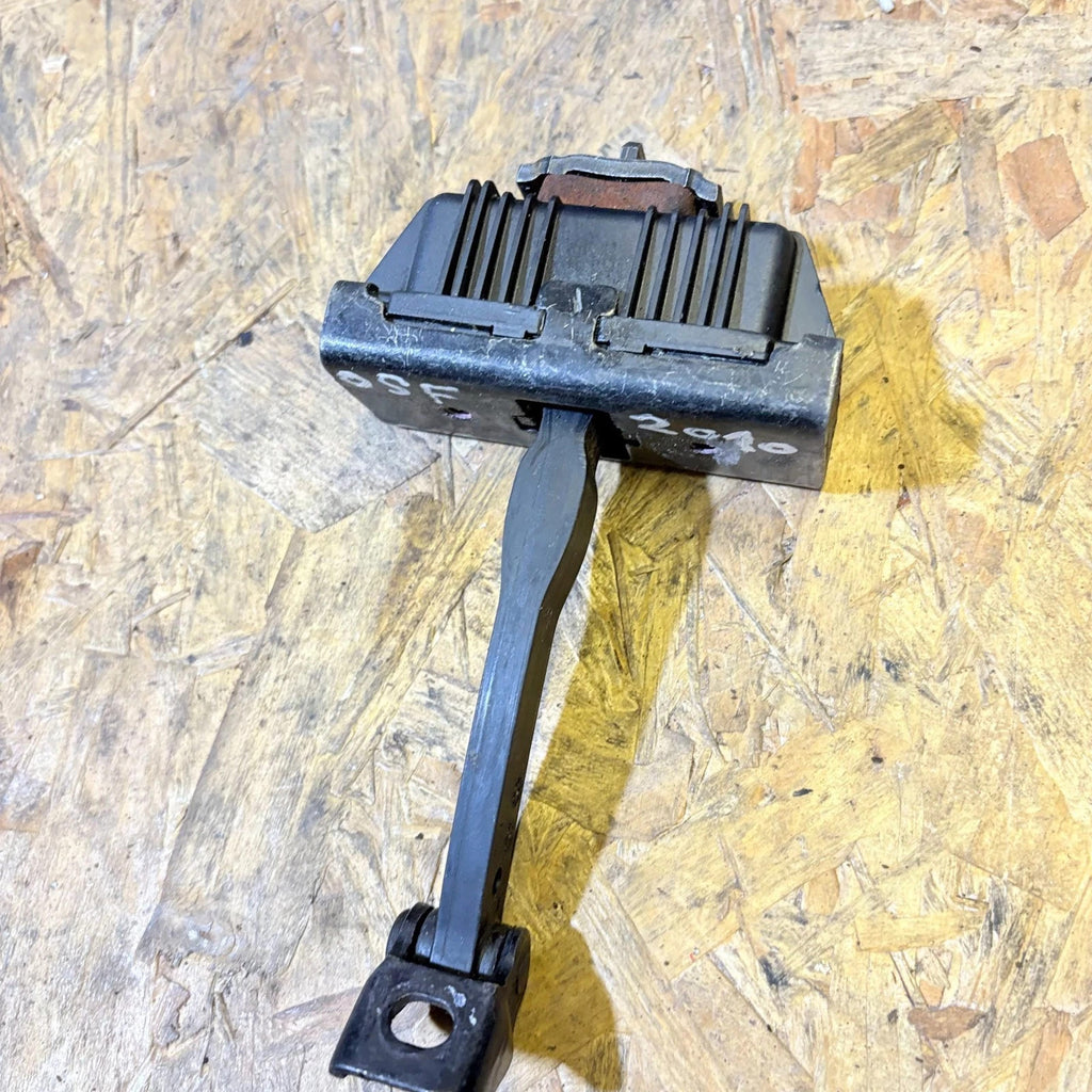 Land Rover Range Rover L322 2002-2012 Front Right Door Check Strap Stop 5DR