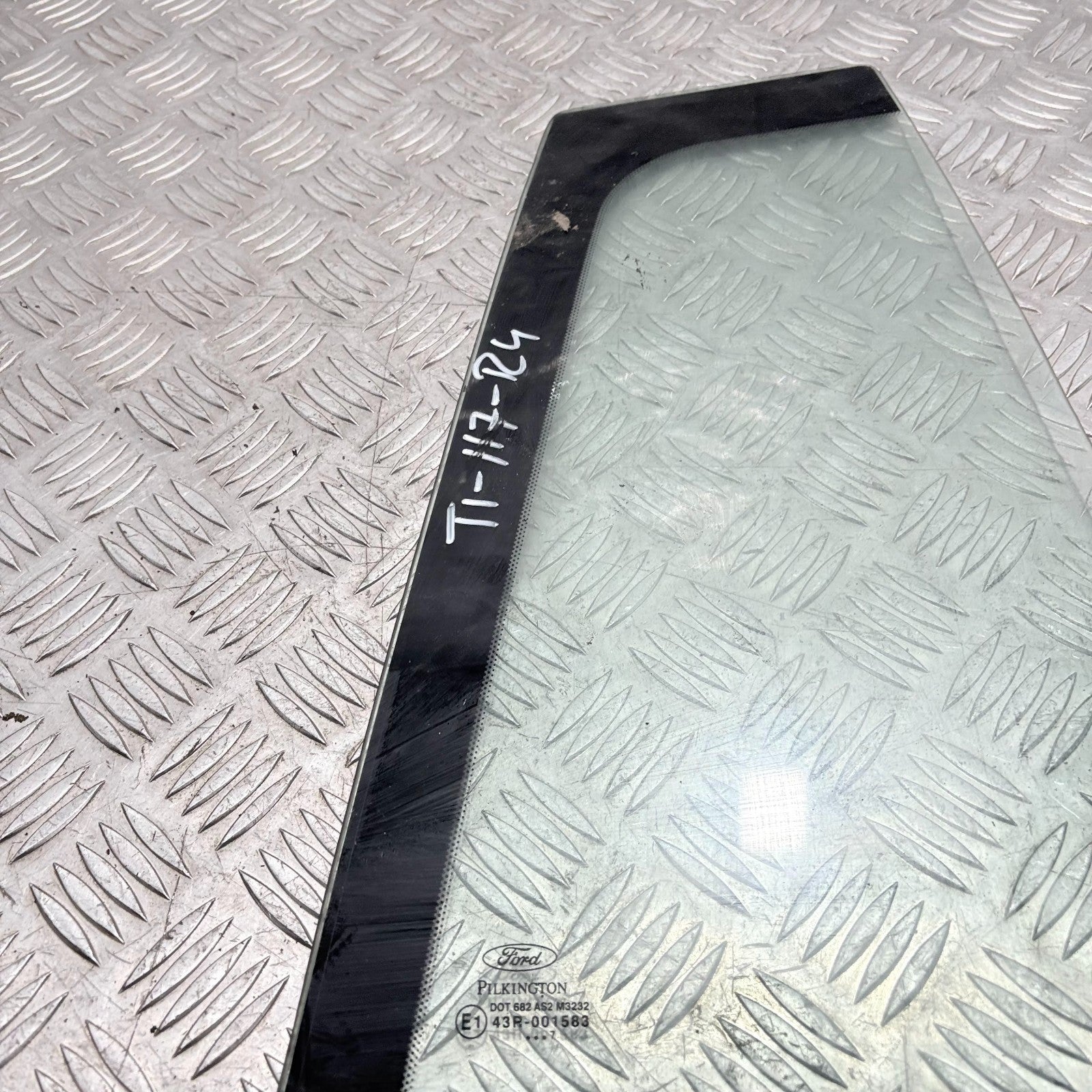 2003–2008 Ford Fusion Rear Right Door Quarter Glass Window