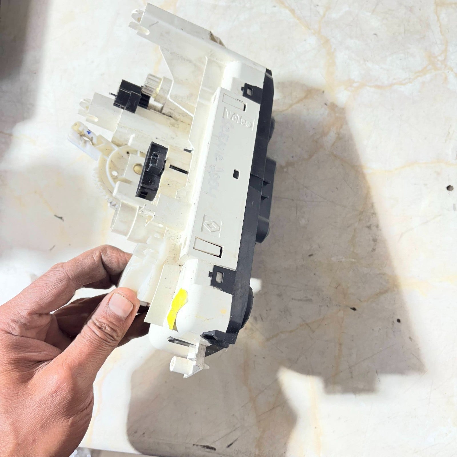 Renault Scenic II Climate Control Panel AC Unit Valeo 6958000 F6665720 03-09