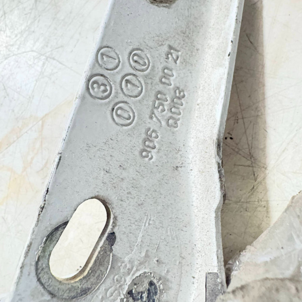 2006-2018 MERCEDES BENZ SPRINTER 2500 HINGE Right FRONT 906-750-01-21
