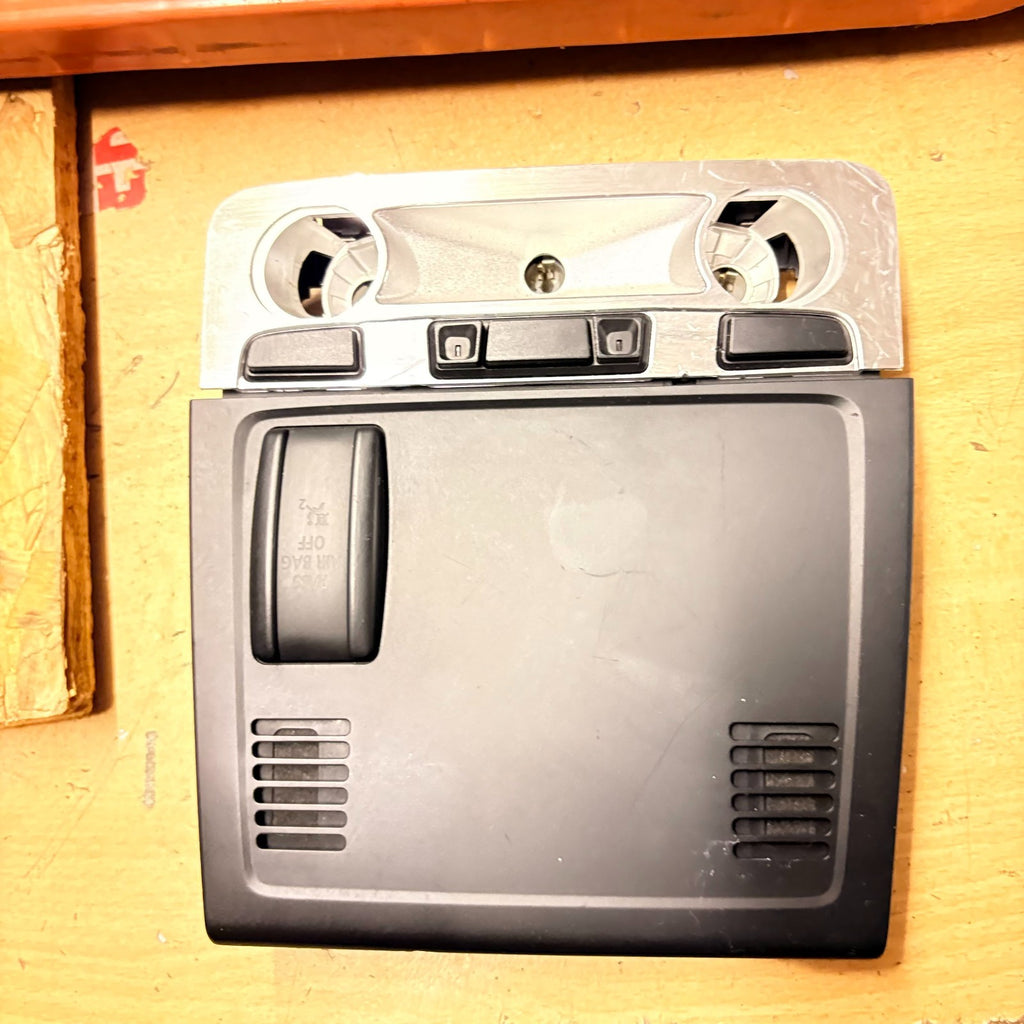 BMW 1 Series 118d E87 2007-2011 Front Roof Light Switch Unit