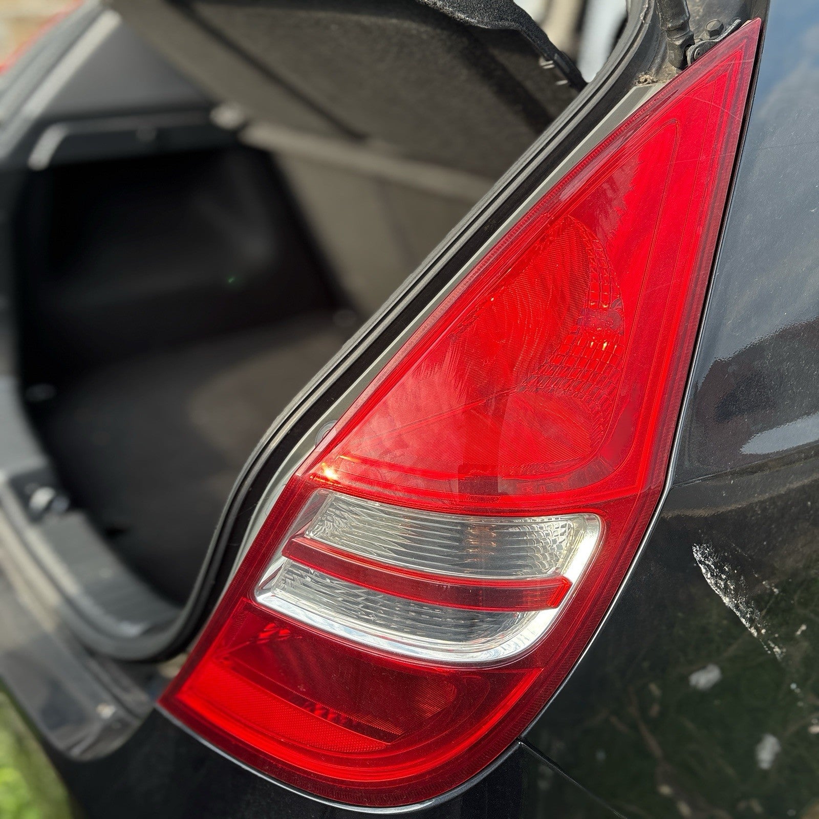 HYUNDAI I30 MK1 2007-2012 REAR RIGHT TAIL LIGHT DRIVER SIDE 92402-2R000