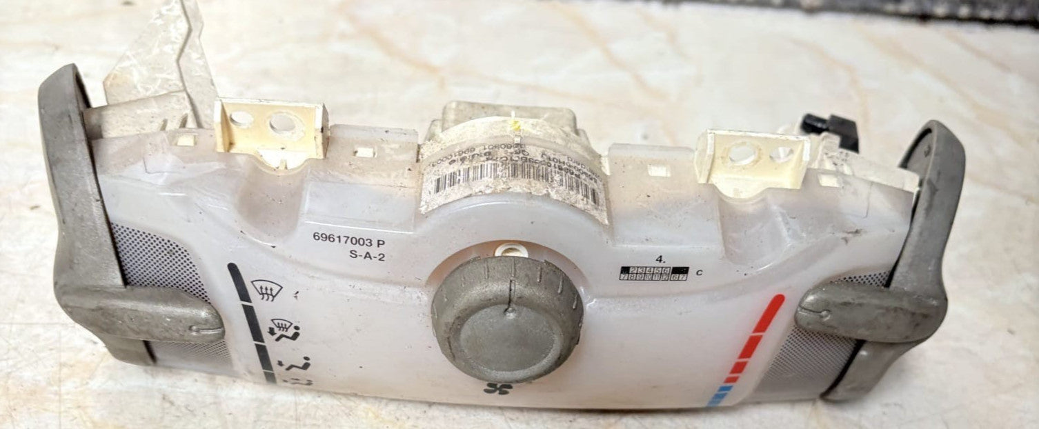 TOYOTA AYGO MK1 HEATER CONTROL PANEL DIALS 55900-0H010