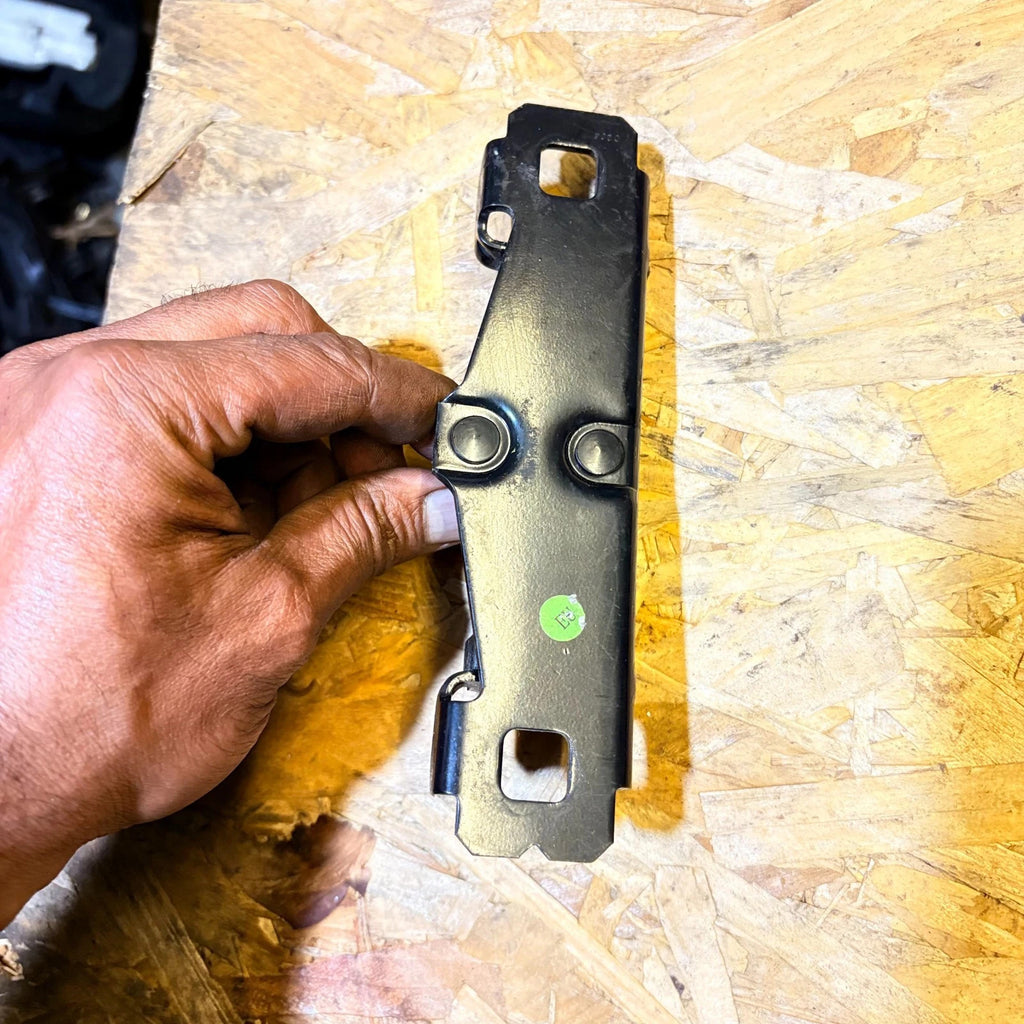 Jaguar Xf Ford Focus mk3 Rear Tailgate Boot Latch 201108