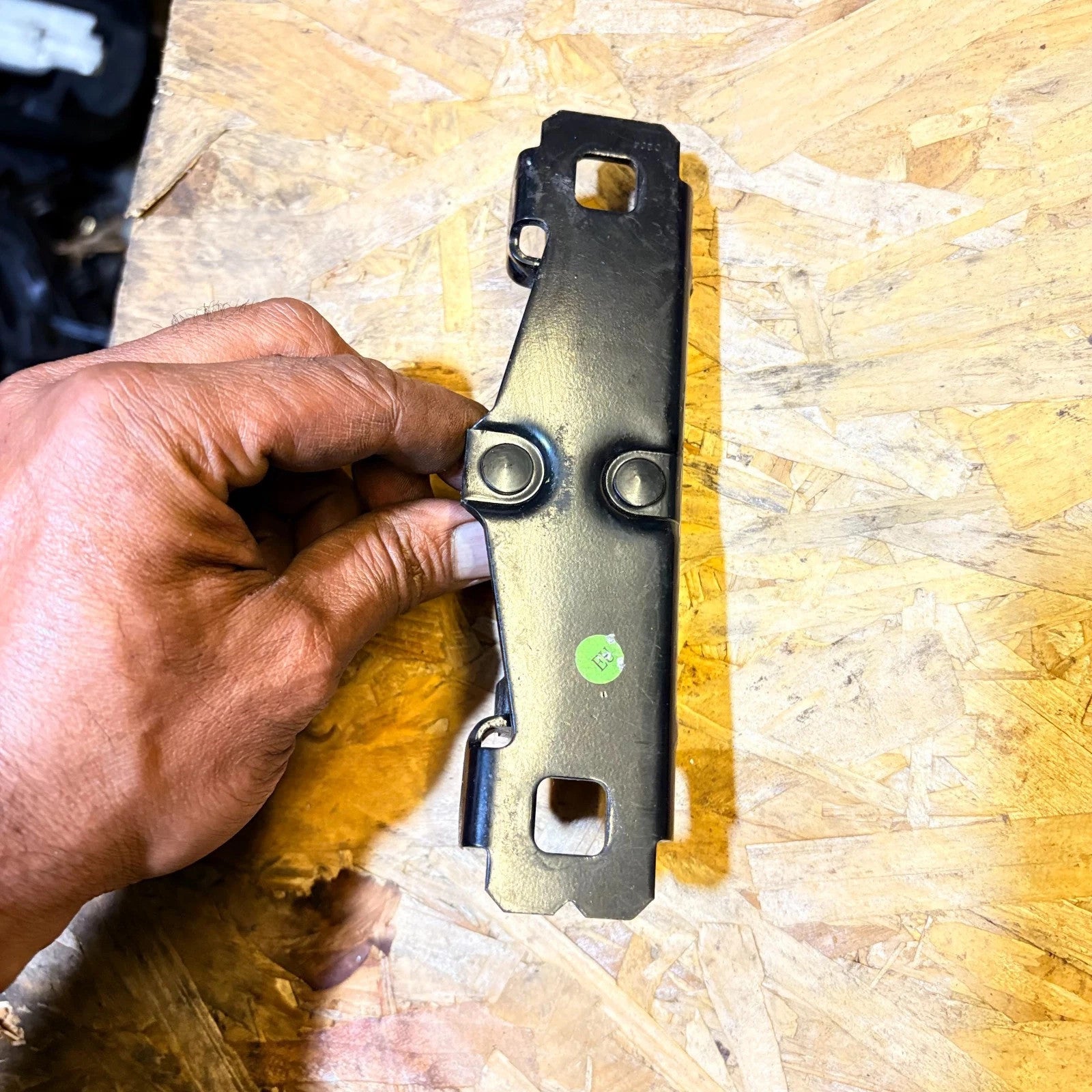 Jaguar Xf Ford Focus mk3 Rear Tailgate Boot Latch 201108