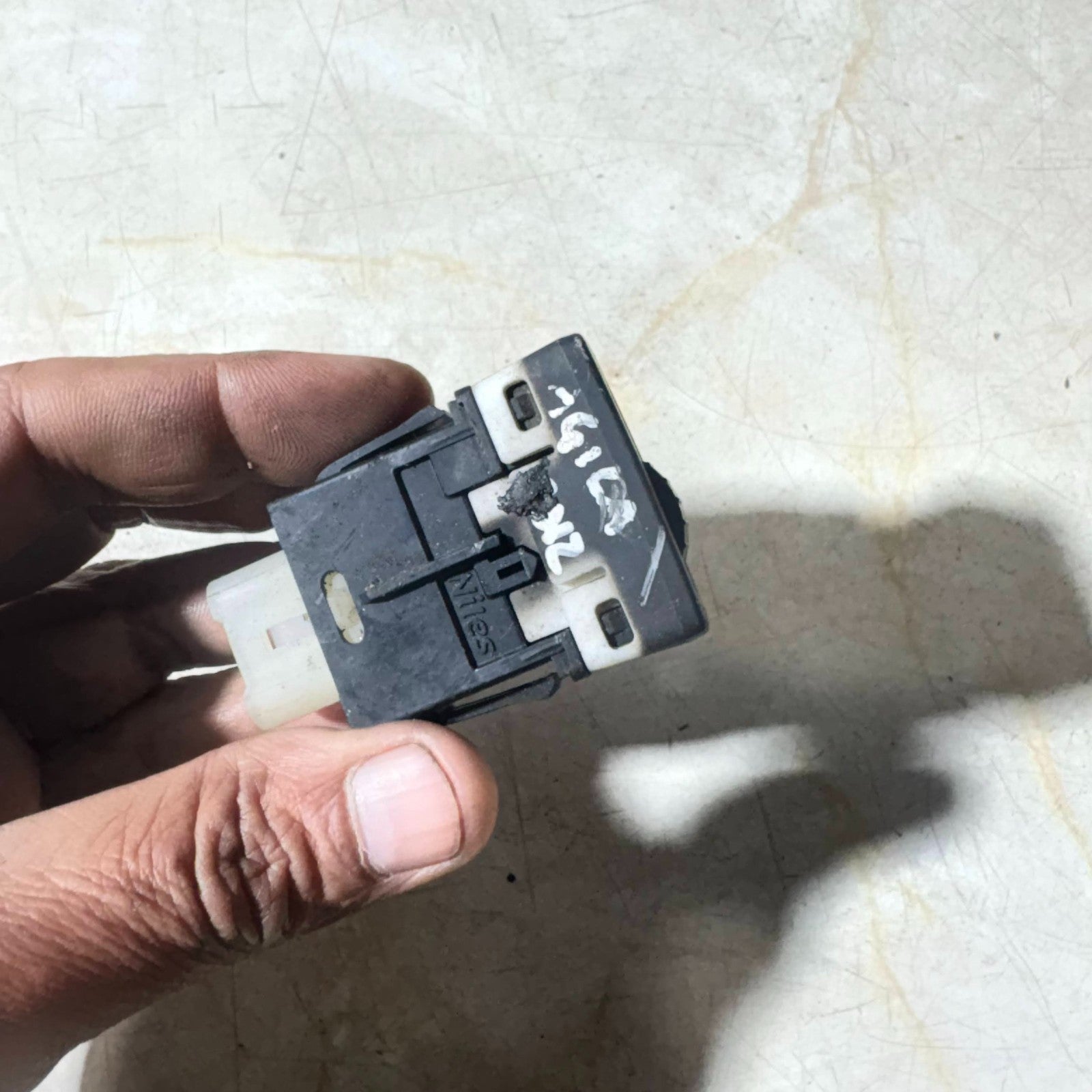 Vauxhall Agila B Headlight Lamp Control Adjuster Switch 5 Pin 2012-2016