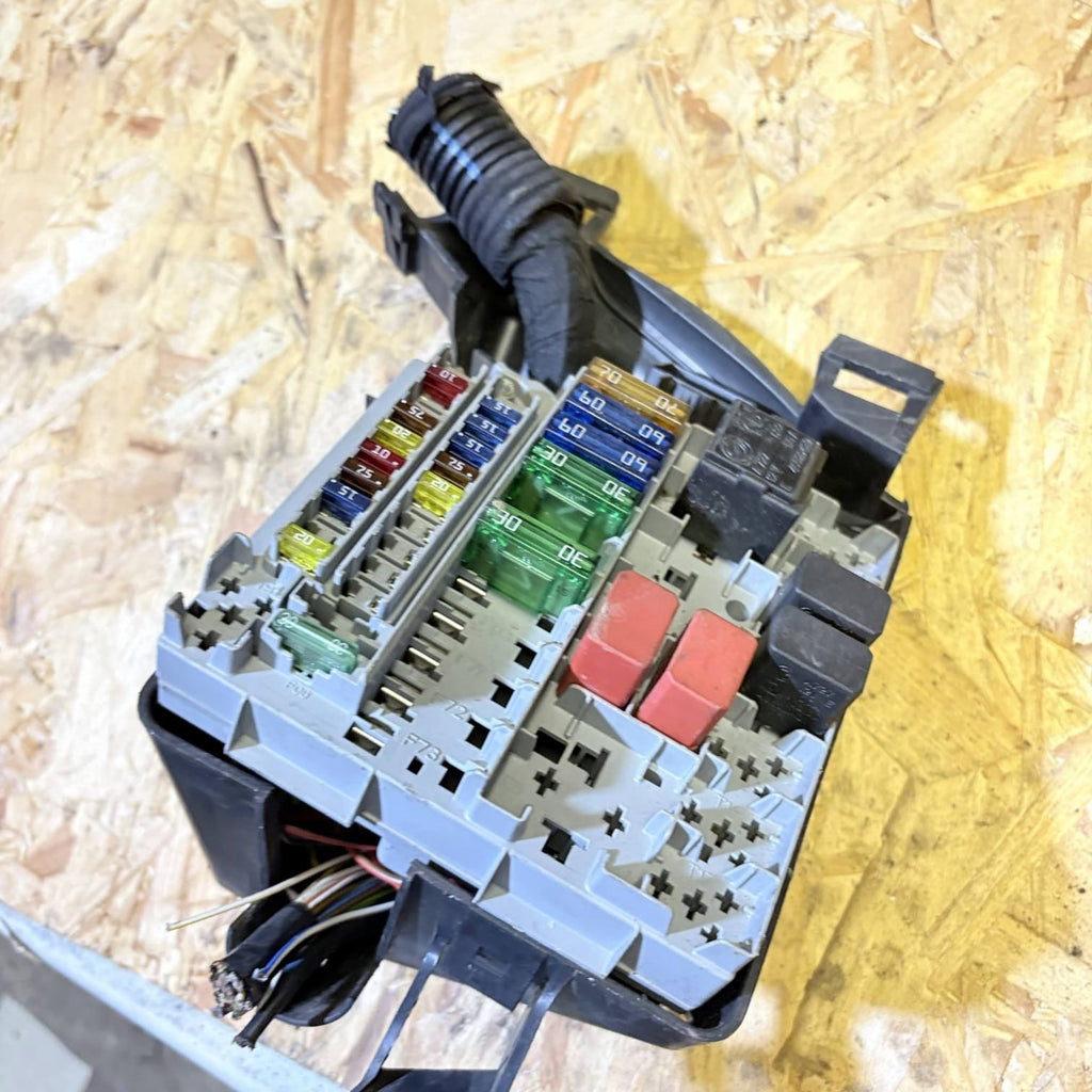 Fiat Panda Mk2 1.2 Petrol Engine Bay Fuse Box Relay Panel 03-12 51780299