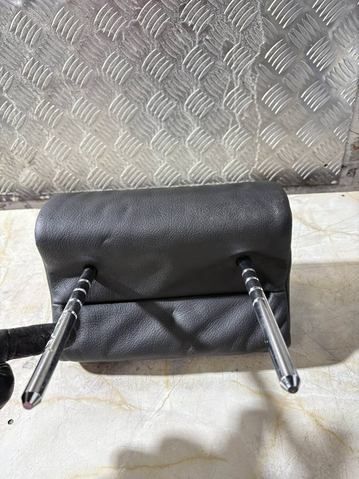 Rear Center Headrest Artificial Leather Black BMW X5 E53 1999-2006